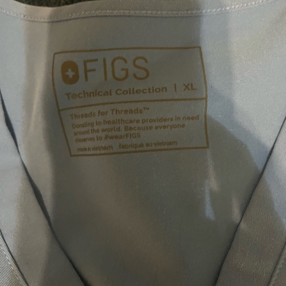 Ceil Blue Figs Scrub Set L/XL - Picture 2 of 5